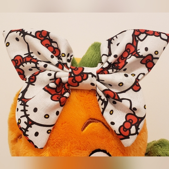 Hand Crafted Accessories - 🆕️🎀 Hello Kitty Butterfly Bow🎀